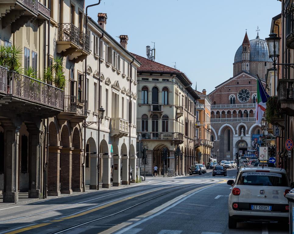 Palazzo Bovio - Boutique Apartments Padova Bagian luar foto