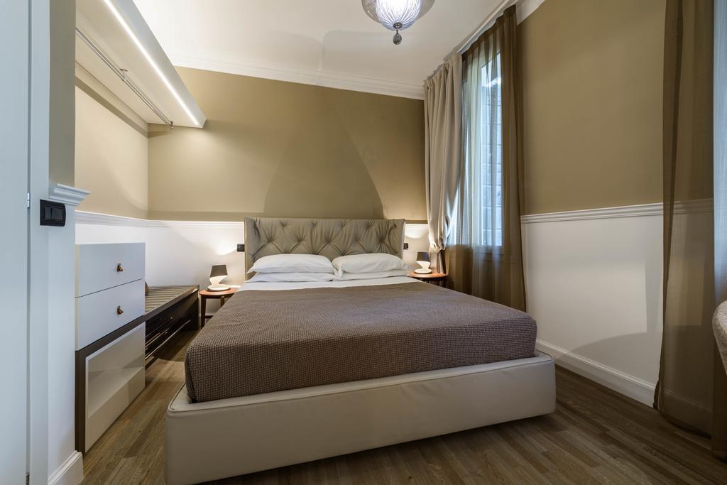 Palazzo Bovio - Boutique Apartments Padova Bagian luar foto